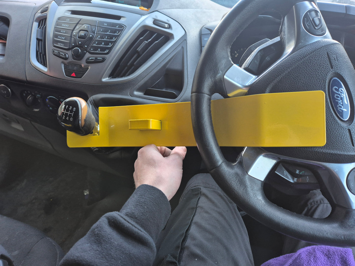 Transit Custom Security Lock (2013-2017), Steering wheel to gear Lock
