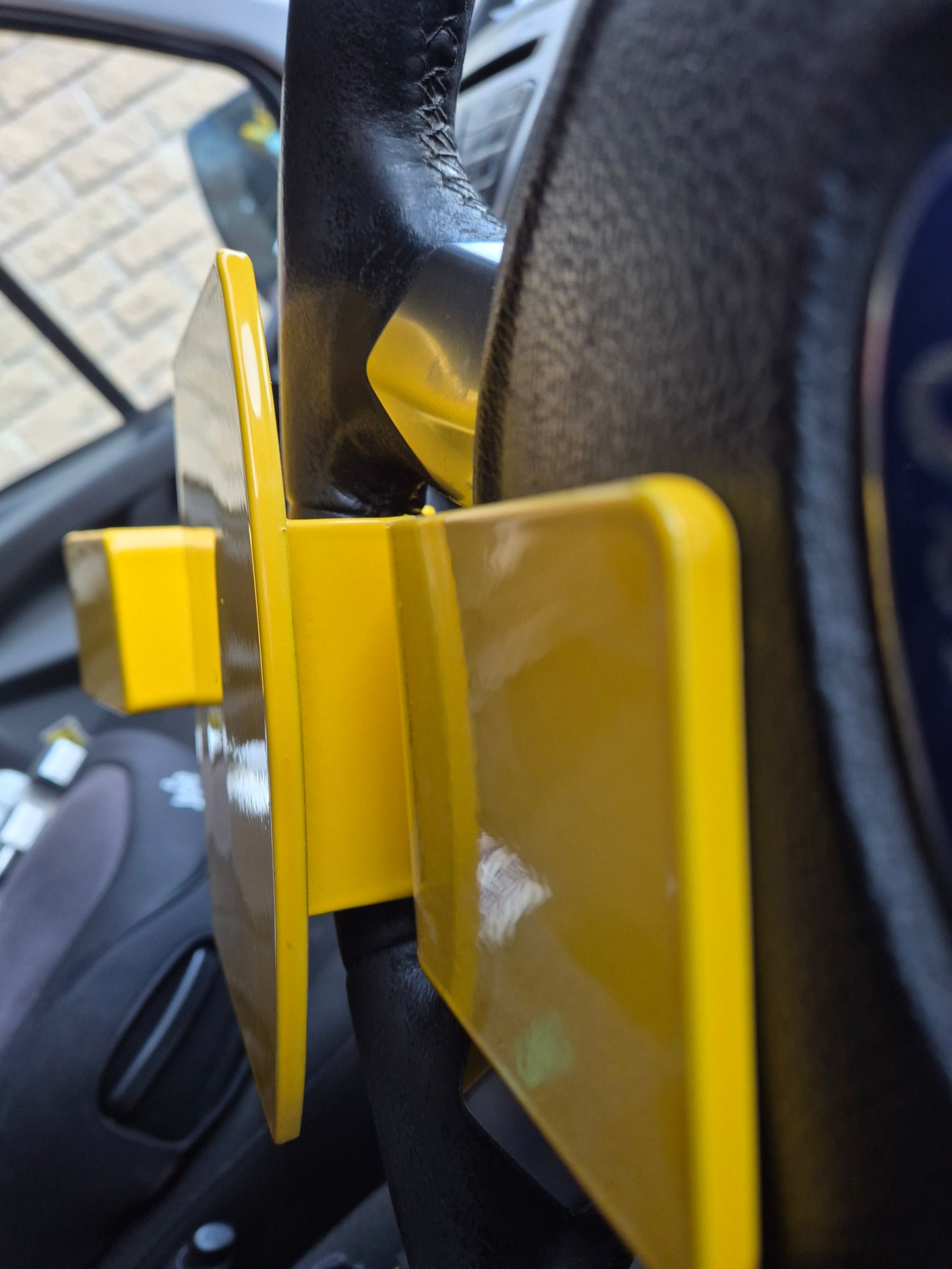 Transit Custom Security Lock (2013-2017), Steering wheel to gear Lock